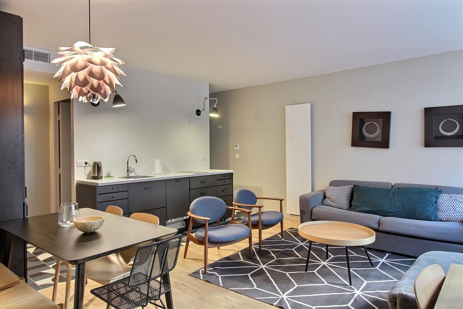 Parisian L Marais Apartment